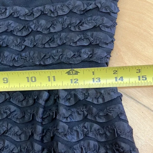 Vintage black cocktail dress in excellent condition, fully lined size Small - Picture 8 of 9